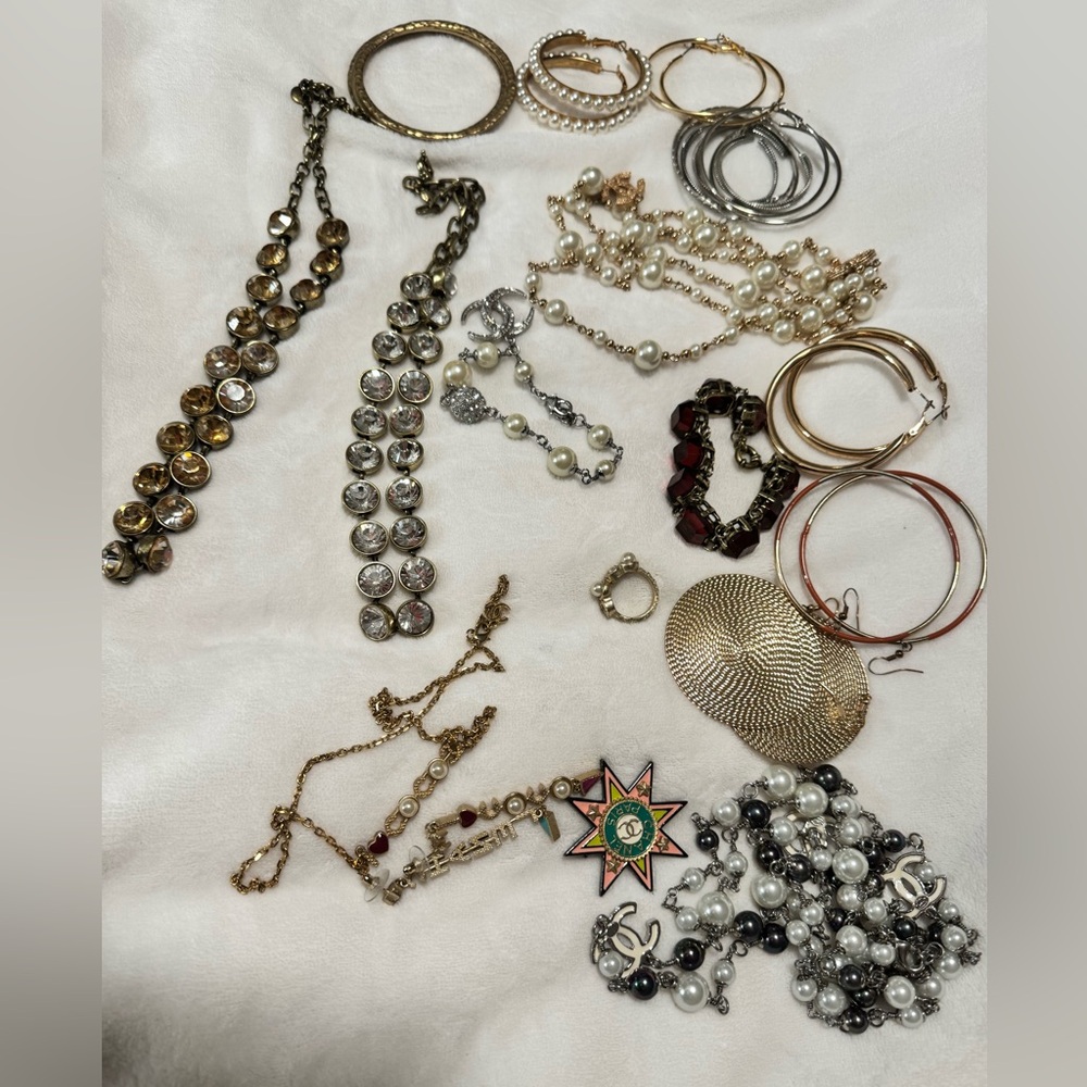 Jewelry lot